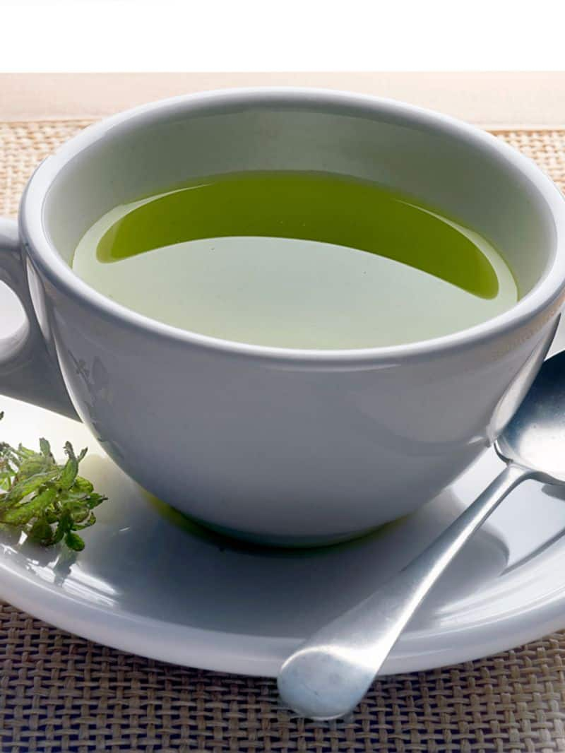 What are the health benefits of drinking green tea for women? rsl