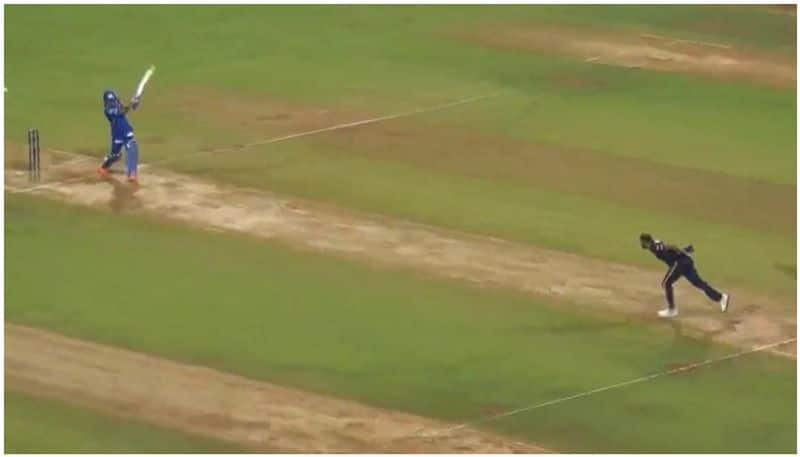 watch video vishnu vinod hit six against mohammed shami goes viral saa