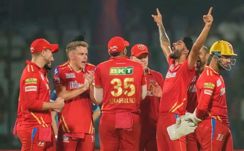 IPL 2024 :  ఆ ఆటగాడ్ని అంటిపెట్టుకుని.. షారుక్ ఖాన్ కు గుడ్ బై చెప్పిన ప్రీతి జింటా 