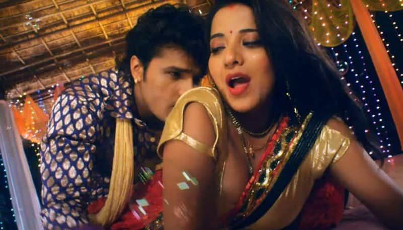 Monalisa SEXY video: Bhojpuri actress, Khesari Lal's bedroom romance goes viral-WATCH RBA