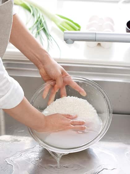 Rinse the rice