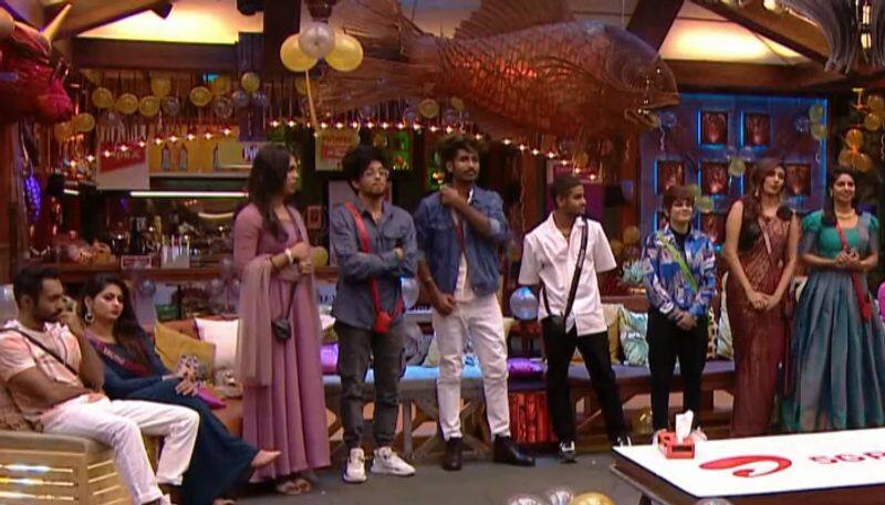 Bigg Boss Malayalam Season 5 Anjuz evicted hrk