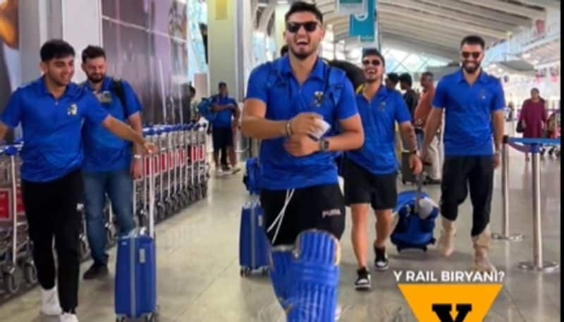 Watch Nehal Wadhera travels wearing batting pads in Mumbai airport gkc