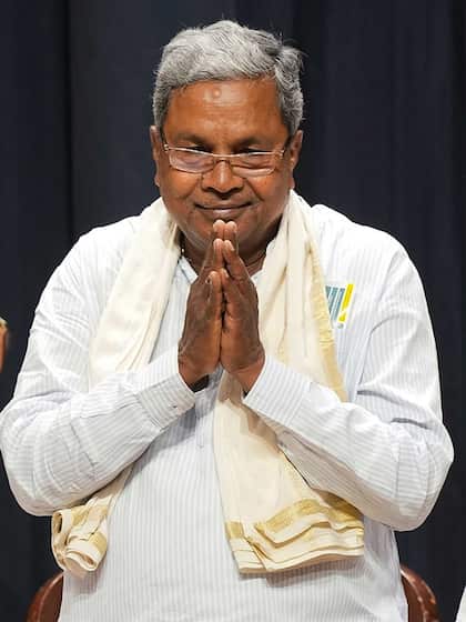 Who was the then CM of Karnataka?