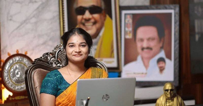 coimbatore  dmk councilor losses her post 