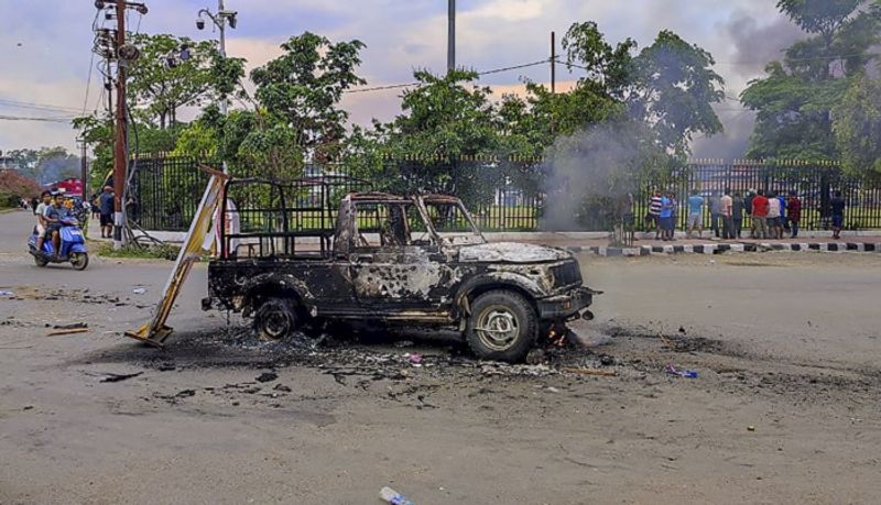 Manipur violence: Vehicular movement restored in Imphal valley; trucks carry essential supplies AJR