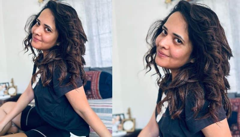 Anchor Anasuya Bharadwaj Without Makeup Look NSK