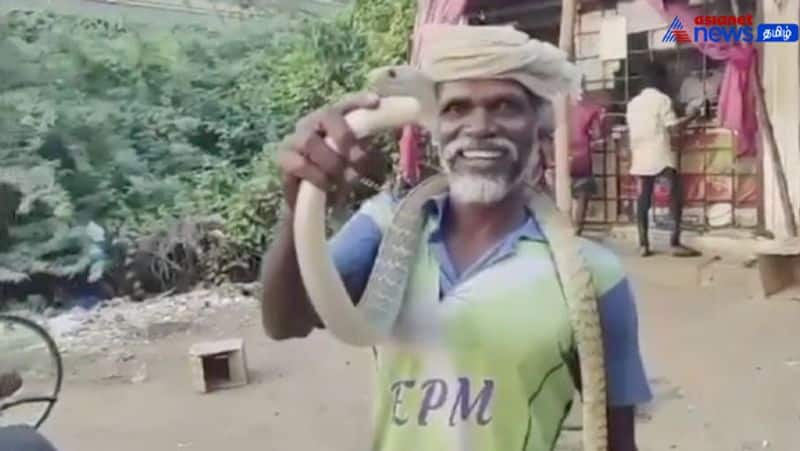 The old man who came to Tasmac shop with a snake in Chengalpattu