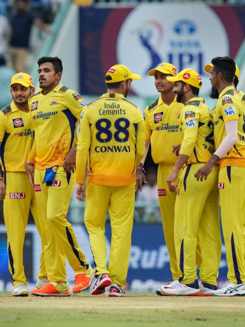 csk beat delhi capitals by 77 runs and qualifies to play offs of ipl 2023