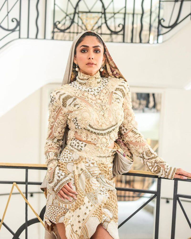 Mrunal Thakur Cannes festival photos goes viral 