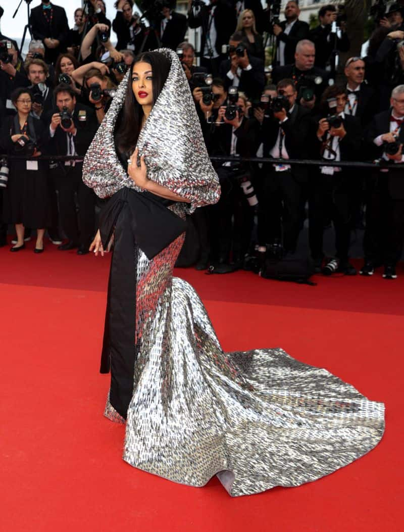 Aishwarya Rai Bachchan twinning like a doll in Cannes film festival 2023