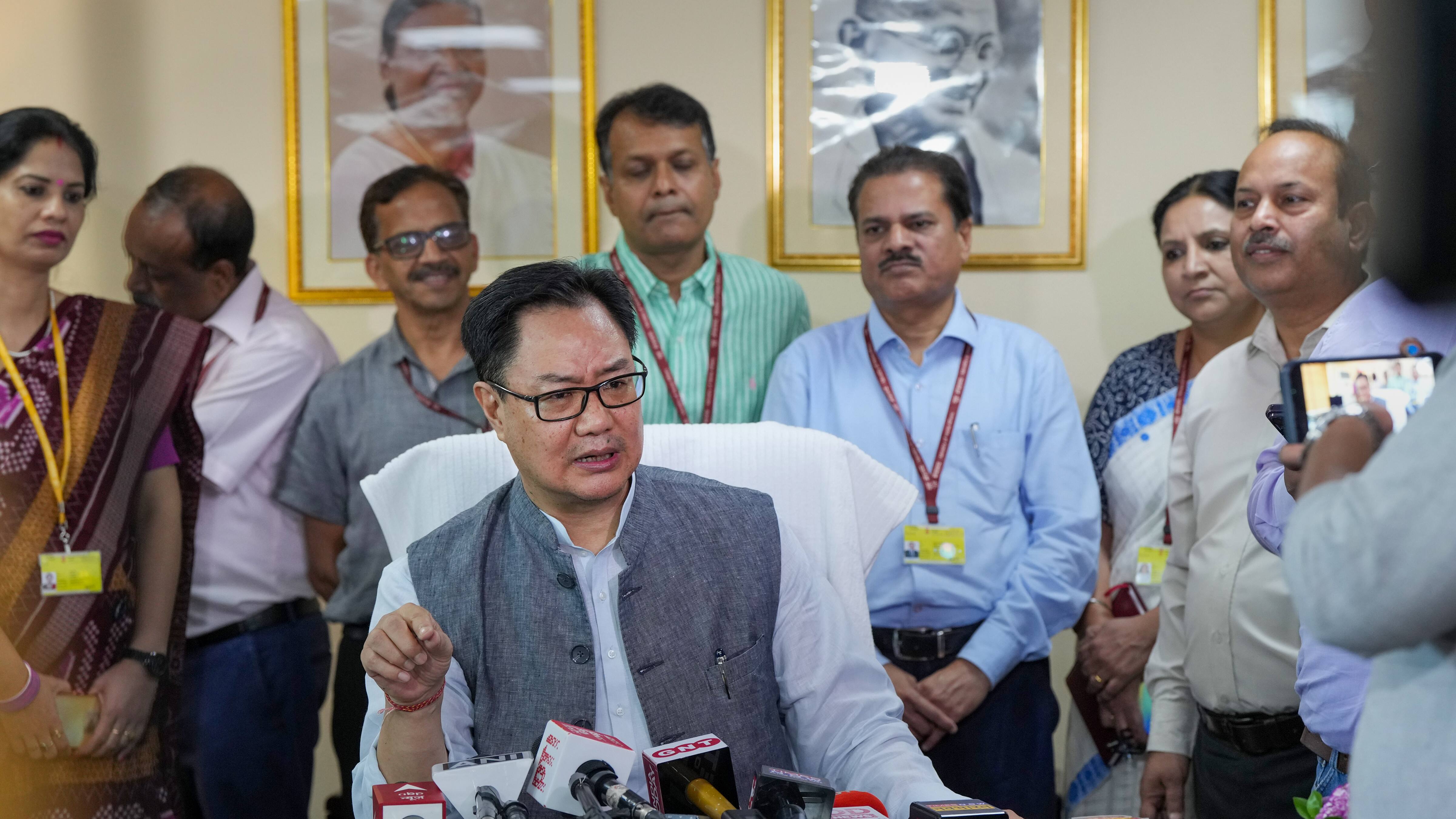 kiren rijiju
