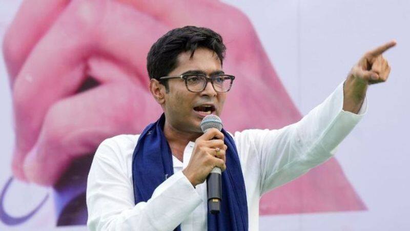 CM Mamata Banerjee's Nephew Abhishek Appears Before CBI in School Jobs Scam