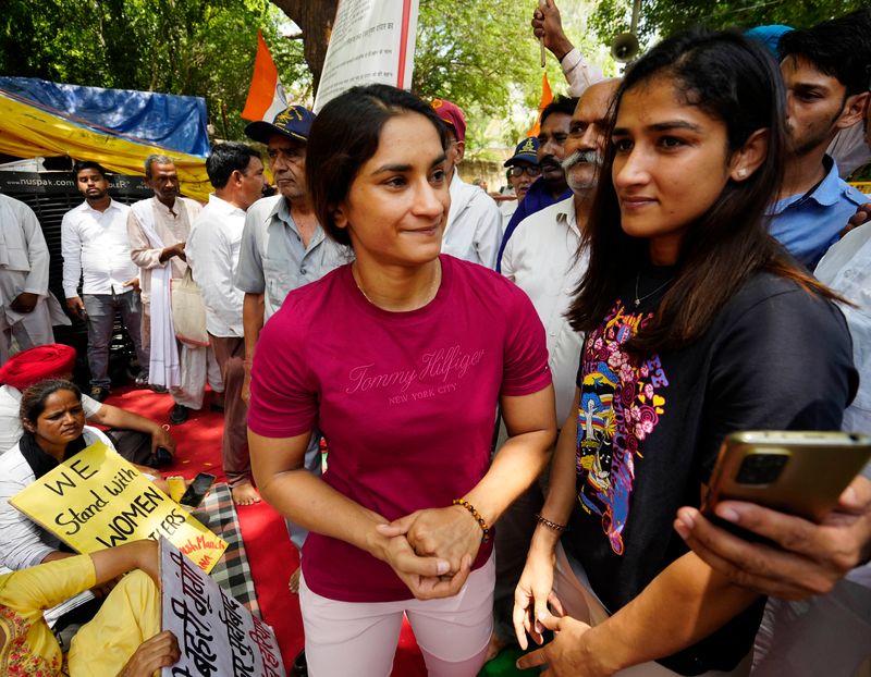 Wrestlers Protest Thousands March To India Gate To Show Support kvn