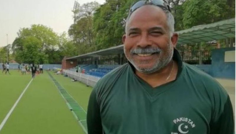 Pakistan  Hockey Coach Resigns His Post After Not Getting Paid For 1 Year MSV