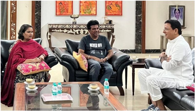 randeep singh surjewala visit Kannada Actor Shivaraj kumar house sgk