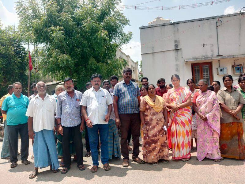 People are in agony as the electricity connection was disconnected in the houses seized for the expansion of the Coimbatore airport