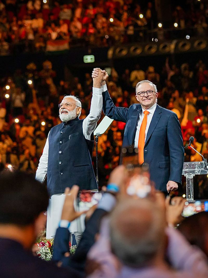 Watch here, Modi Wave in Sydney! Prime Minister Modi spoke passionately in the Sydney diaspora event