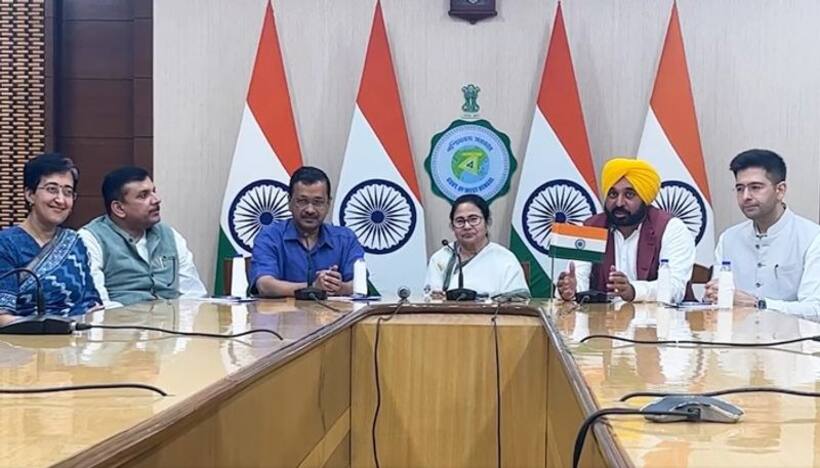 Delhi services row: Mamata Banerjee assures support to Arvind Kejriwal in fight against ordinance
