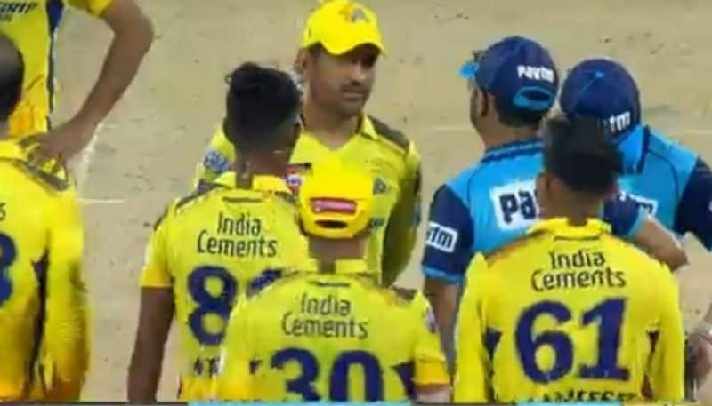 MS Dhoni ntentionally Halt Play to Make Matheesha Pathirana bowl 16th over gkc