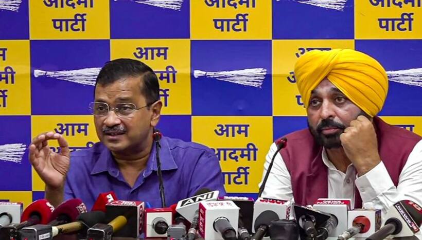 CM Kejriwal meets Uddhav Thackeray, seeks support for fight against Centre's ordinance on control of services