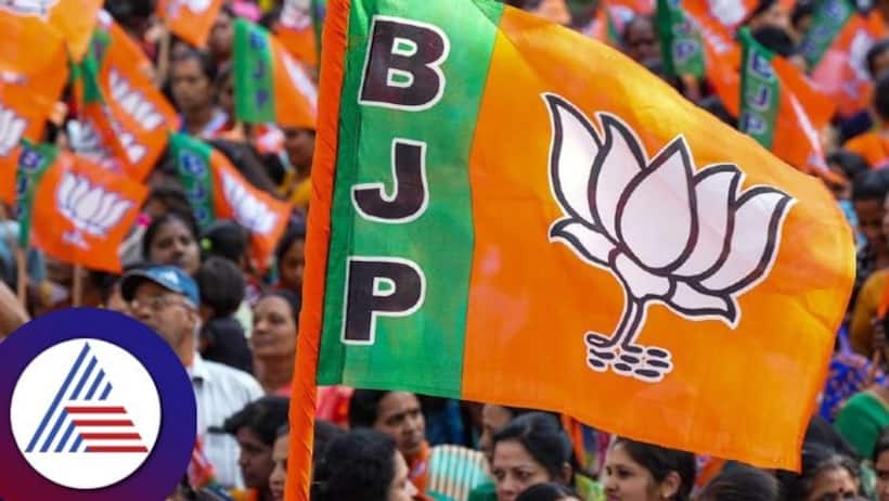 టీ బీజేపీలో నలుగురు కోవర్టులు ఎవరు?.. పార్టీ అధిష్టానానికి సమాచారం ఉందా?.. క్యాడర్‌లో గందరగోళం.. 