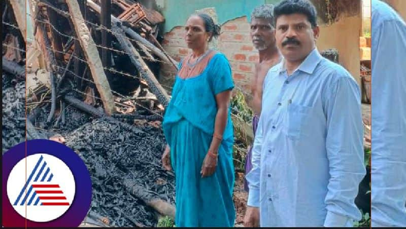 Accidental fire in housing board colony house in NR pura at chikkamagaluru rav