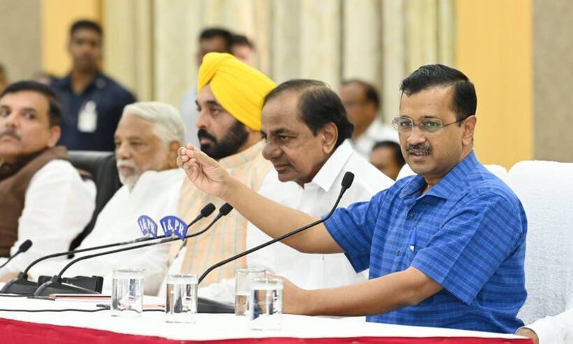 ఢిల్లీ ఆర్డినెన్స్ వివాదం.. విపక్షాలు ఏకమైతే బిల్లు పాసవ్వదు, కేసీఆర్ అండగా వుంటామన్నారు : కేజ్రీవాల్