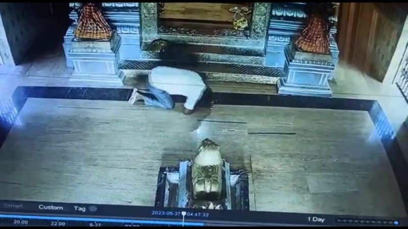 man theft a amman thali in dindugal district temple 