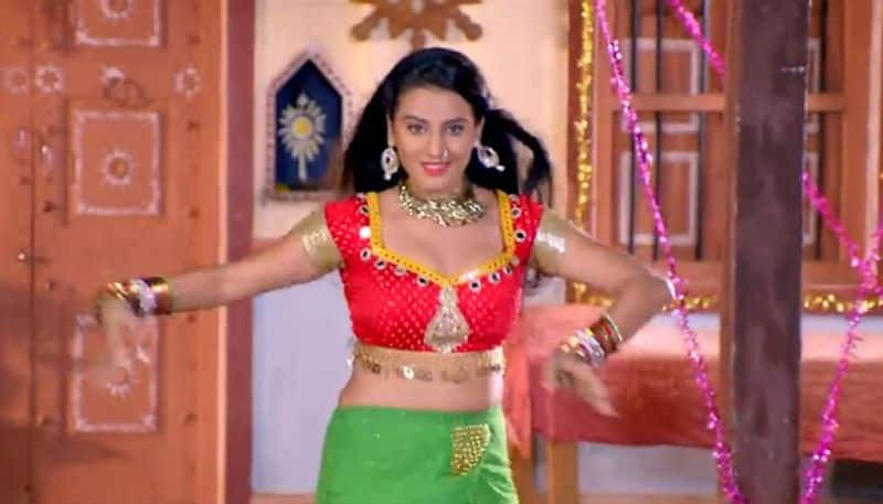 Akshara Singh SEXY video: Bhojpuri actress, Pawan Singh's BOLD dance steps will make fans go crazy-WATCH RBA