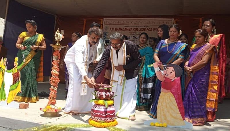 Heritage Cultural Day Celebrated at AVK College in Davanagere grg