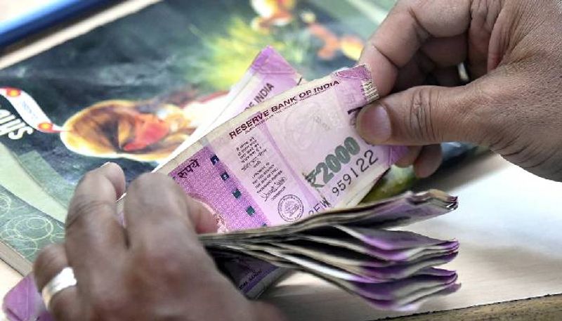 2000 Notes 75 Percent Return in India grg 