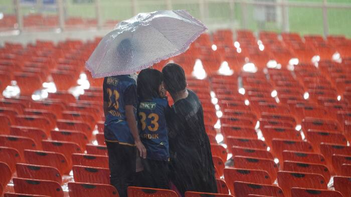 Cricket fans