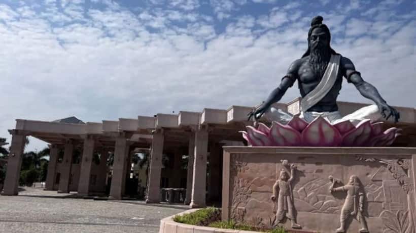 MP: Strong winds damage 6 out of 7 'Saptarishi' idols at Ujjain's Mahakal Lok corridor