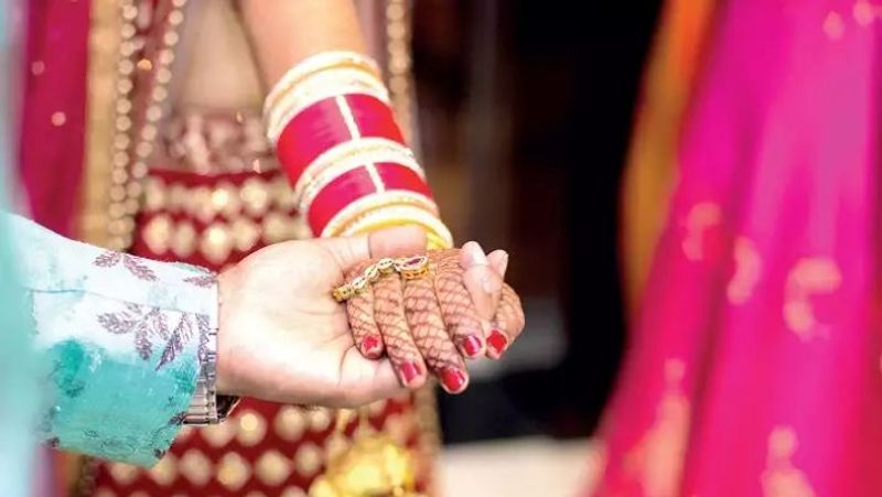 Newly married woman commits suicide in Hyderabad AKP 