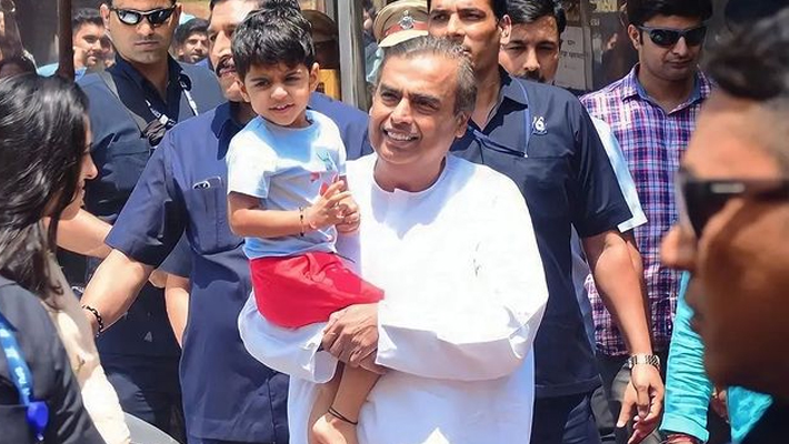 अंबानी की सिक्योरिटी टीम में कौन-कौन होता है? अंबानी की सिक्योरिटी टीम में कौन-कौन होता है?
