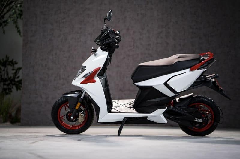 Bengaluru based Simple one electric scooter set to expand retail operations to 40 to 50 cities ckm