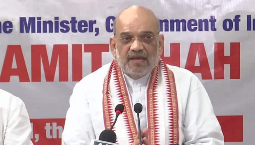 అమిత్ షా విజ్ఞప్తికి భారీ స్పందన.. మణిపూర్ లో 140కి పైగా ఆయుధాలు సరెండర్.. 
