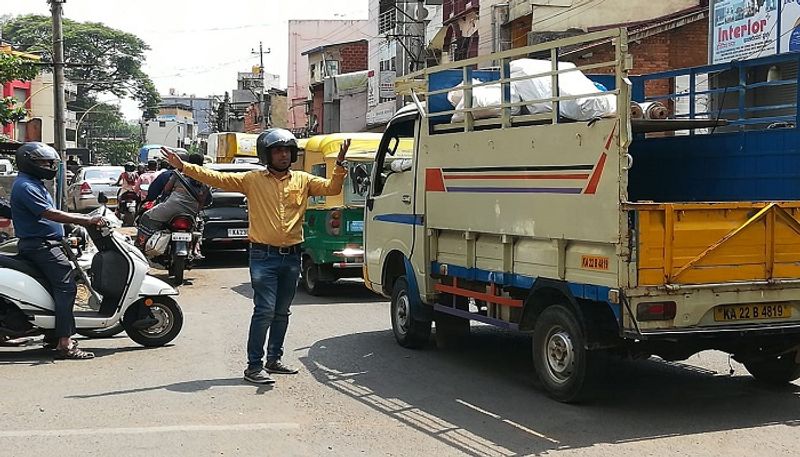 Traffic Management by Biker in Belagavi grg