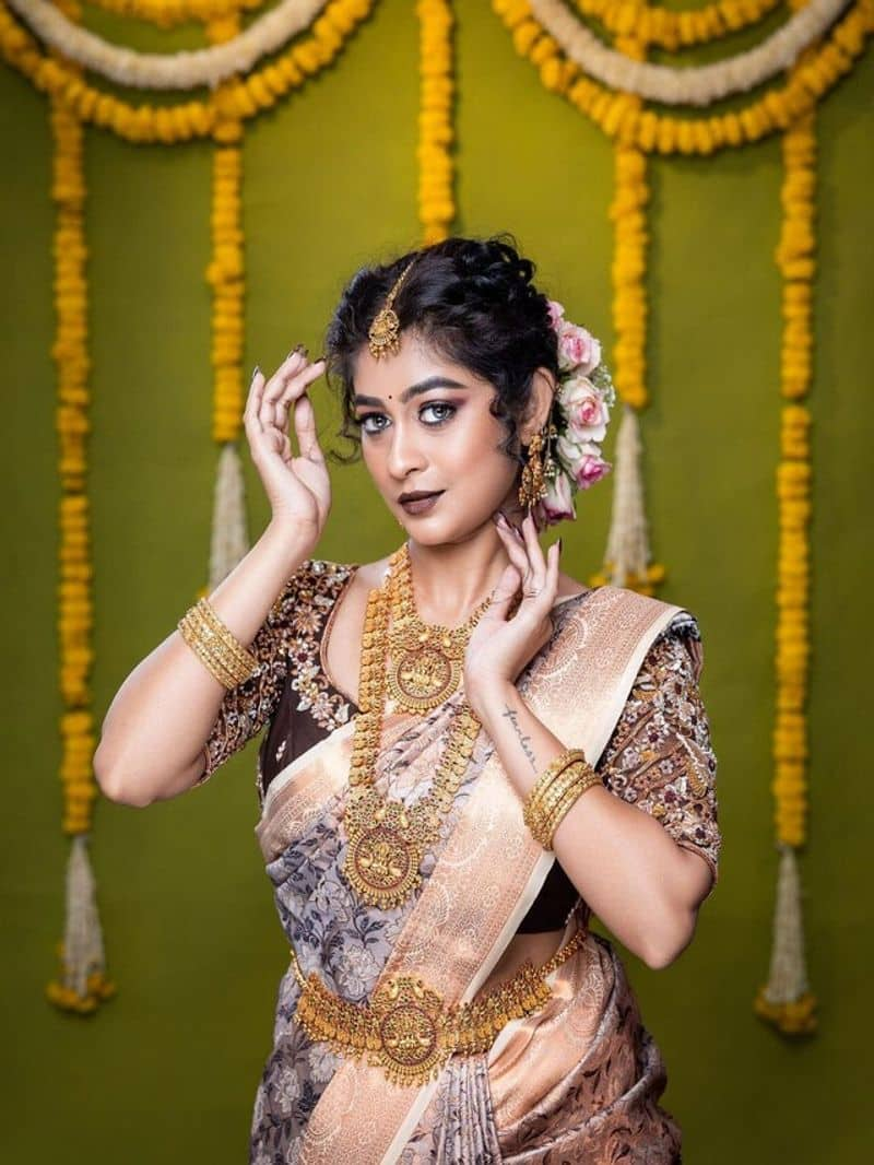 Bhagyalakshmi actress Asha Ayyanar lifestyle fashion and hobbies