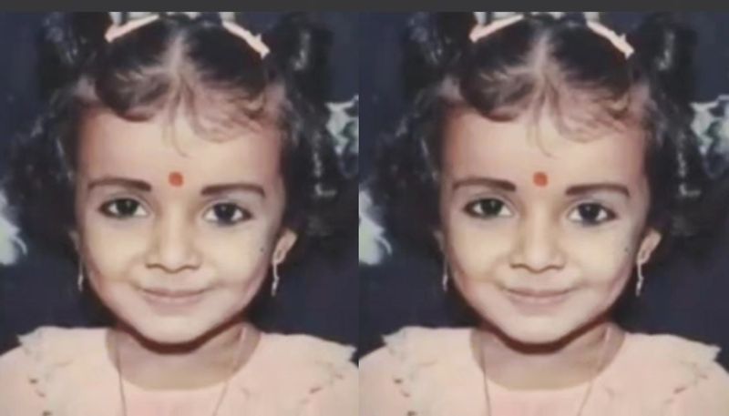 sithara krishnakumar shear her childhood photo nrn