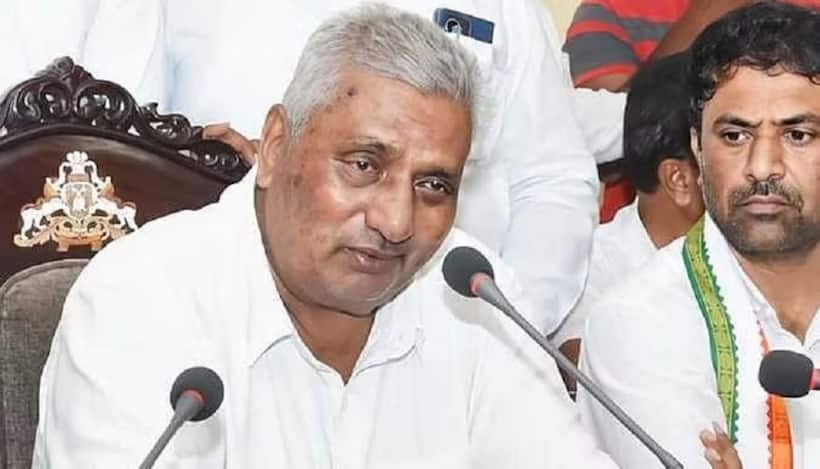 గోవధ నేరమెలా అవుతుంది..?: కర్ణాటక పశుసంవర్ధక మంత్రి సంచలనం