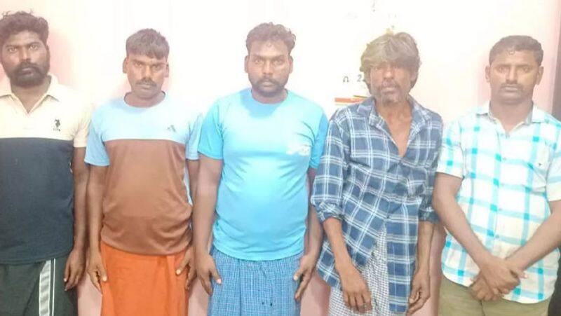 illegal affair, a man plan to kill his wife with the help of his friends near Tiruppur 