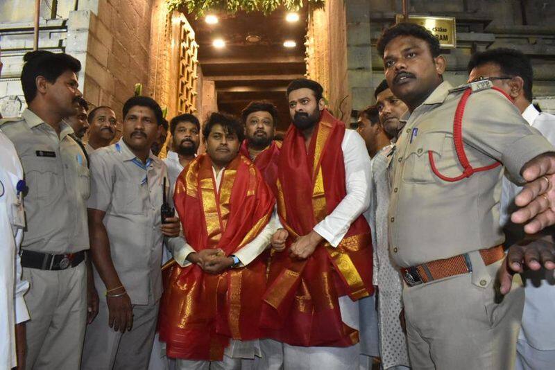 Adipurush hero Prabhas visit tirupati Tirumala temple for Darshan