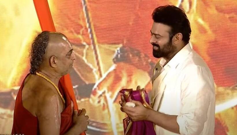 ప్రభాస్ తనలోని రాముడిని పైకి తెస్తున్నారు.. ఆదిపురుష్ ప్రీ రిలీజ్ వేడుకలో చినజీయర్ స్వామి కామెంట్స్ 