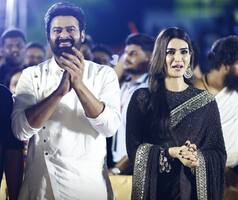 చిరంజీవి గారు ఆశ్చర్యపోయారు..పెళ్లిపై, మెగాస్టార్ రెస్పాన్స్ పై ఆదిపురుష్ ప్రీరిలీజ్ లో ప్రభాస్ కామెంట్స్ 