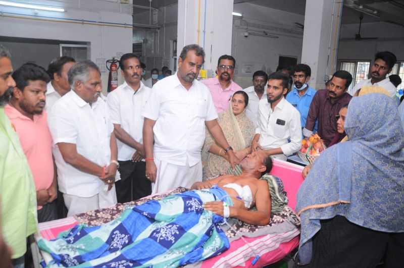 former minister sp velumani visit government hospital in coimbatore