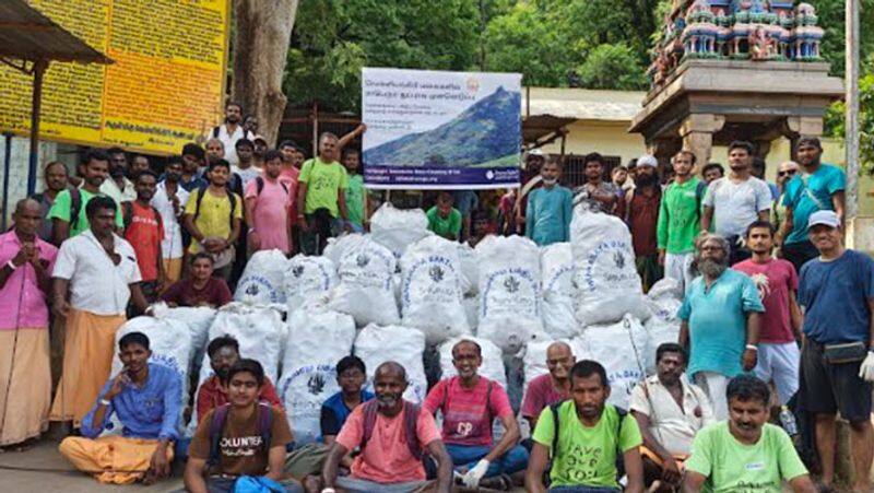 Cleanliness work in Velliangiri on behalf of then kailaya bhakthi peravai