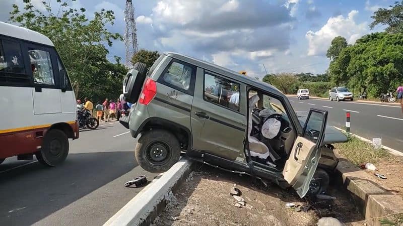 2 persons killed 2 persons highly injured road accident in dindigul district