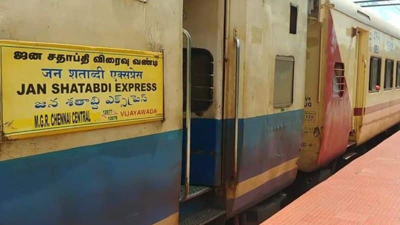 Jan Shatabdi Express derailed in Chennai central railway station